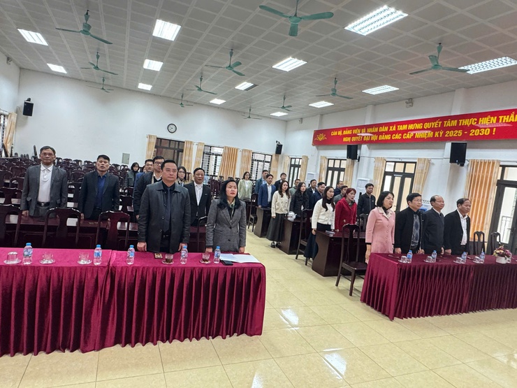 Đảng ủy xã Tam Hưng tập trung lãnh đạo toàn diện, quyết tâm hoàn thành nhiệm vụ ngay từ tháng đầu năm 2026.- Ảnh 1.