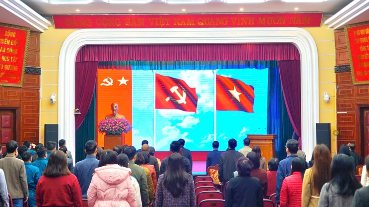 Phường Từ Liêm tổ chức sinh hoạt chính trị dưới cờ tháng 1/2026

- Ảnh 1.