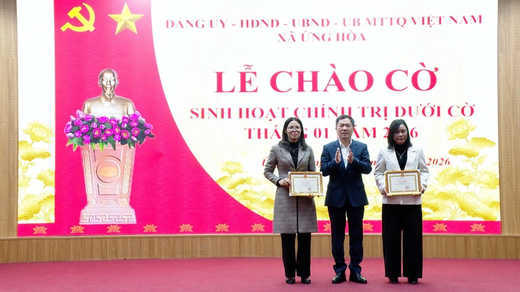 ỨNG HÒA TỔ CHỨC LỄ CHÀO CỜ, SINH HOẠT CHÍNH TRỊ DƯỚI CỜ THÁNG 01 NĂM 2026.- Ảnh 4.