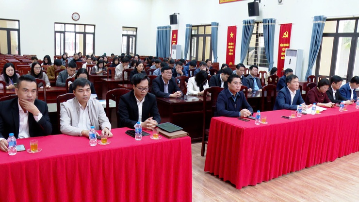 ỨNG HÒA TỔ CHỨC LỄ CHÀO CỜ, SINH HOẠT CHÍNH TRỊ DƯỚI CỜ THÁNG 01 NĂM 2026.- Ảnh 2.