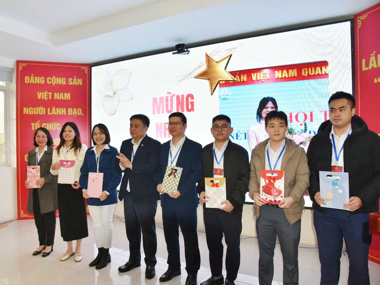 Lễ sinh hoạt dưới cờ tháng 1/2026 cơ quan Đảng ủy và Cơ quan HĐND-UBND phường Bồ Đề- Ảnh 5.