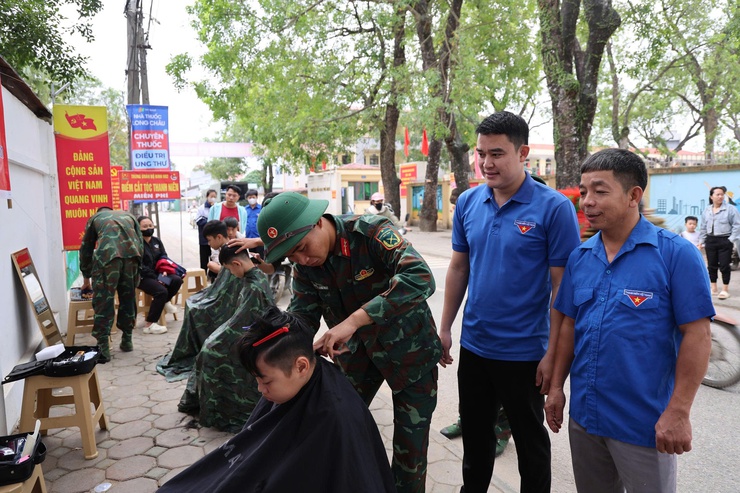 Tuổi trẻ Phú Nghĩa phát huy vai trò xung kích trong năm đầu vận hành chính quyền hai cấp- Ảnh 6.