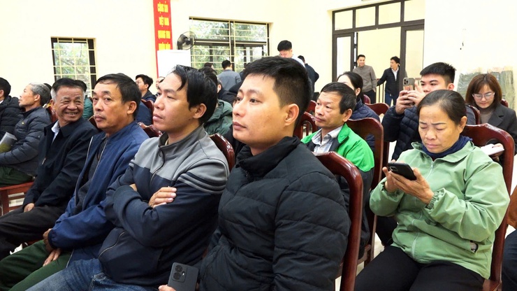 THAM VẤN CỘNG ĐỒNG, ĐÁNH GIÁ TÁC ĐỘNG MÔI TRƯỜNG DỰ ÁN “KHU ĐÔ THỊ THỂ THAO OLYMPIC”** 
TẠI XÃ DÂN HOÀ
- Ảnh 12.