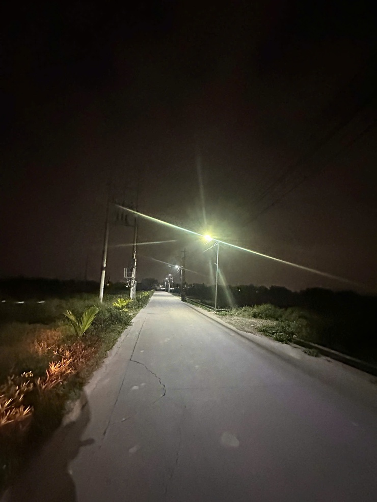 XÃ SÓC SƠN TRIỂN KHAI XÃ HỘI HÓA LẮP ĐẶT HỆ THỐNG CHIẾU SÁNG NÔNG THÔN- Ảnh 9.