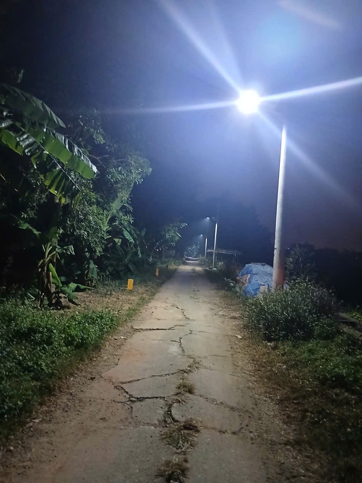 XÃ SÓC SƠN TRIỂN KHAI XÃ HỘI HÓA LẮP ĐẶT HỆ THỐNG CHIẾU SÁNG NÔNG THÔN- Ảnh 6.