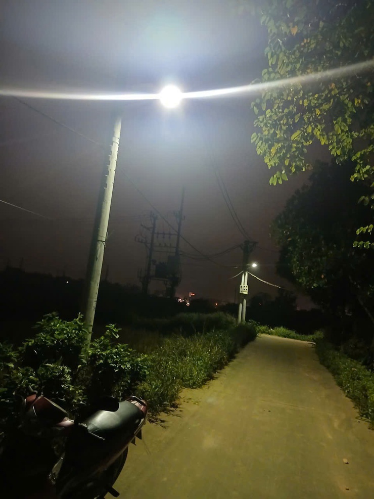 XÃ SÓC SƠN TRIỂN KHAI XÃ HỘI HÓA LẮP ĐẶT HỆ THỐNG CHIẾU SÁNG NÔNG THÔN- Ảnh 2.