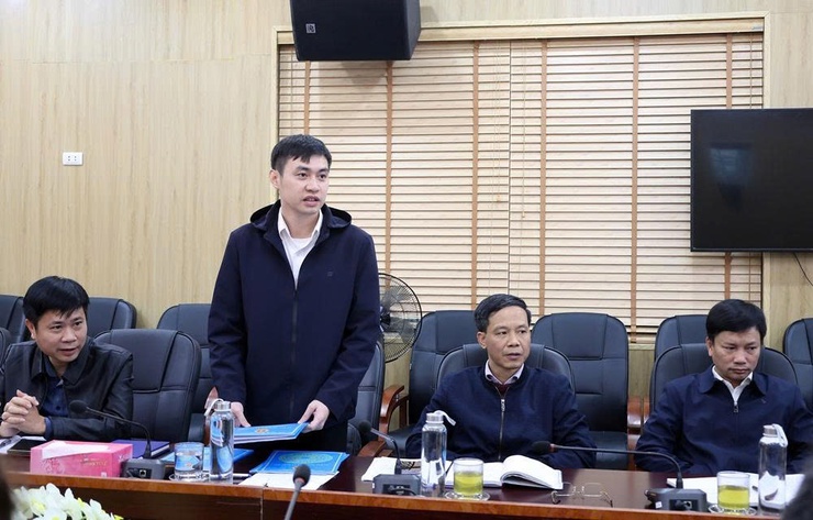 Xuân Mai công bố Quyết định thành lập Trung tâm Dịch vụ Tổng hợp và trao các Quyết định về công tác cán bộ- Ảnh 1.