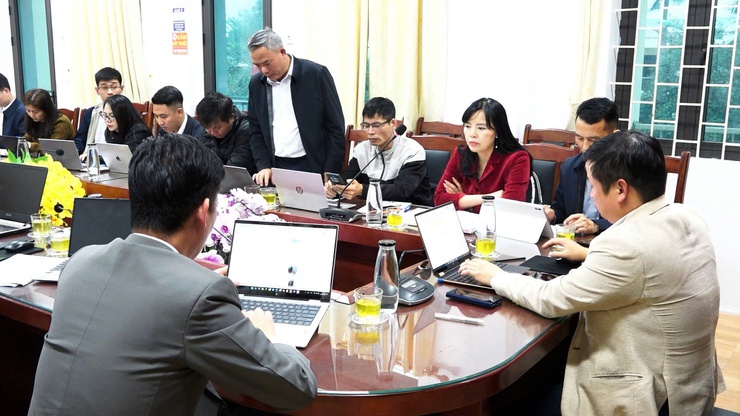 BAN THƯỜNG VỤ ĐẢNG ỦY XÃ TỔ CHỨC HỘI NGHỊ TRIỂN KHAI CÁC NGHỊ QUYẾT CHIẾN LƯỢC (NQ 57, NQ 59, NQ 66, NQ 68, NQ 70, NQ 71, NQ 72) CỦA TRUNG ƯƠNG, ĐỊNH HƯỚNG NHIỆM VỤ CÁC BAN CHỈ ĐẠO- Ảnh 7.