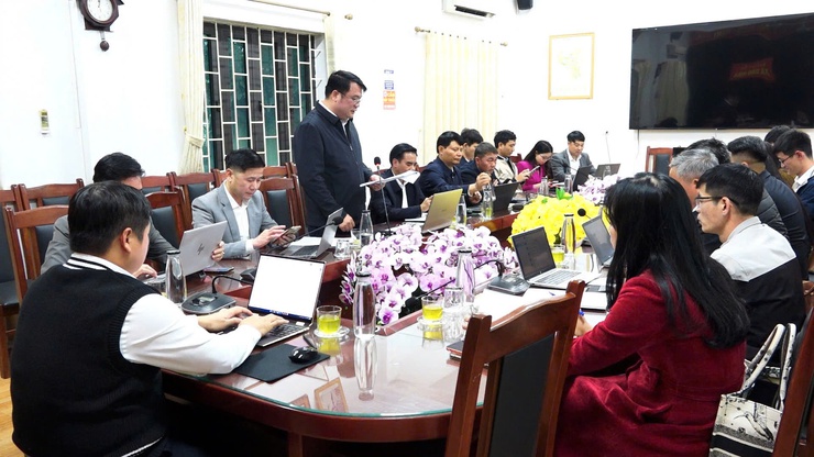 BAN THƯỜNG VỤ ĐẢNG ỦY XÃ TỔ CHỨC HỘI NGHỊ TRIỂN KHAI CÁC NGHỊ QUYẾT CHIẾN LƯỢC (NQ 57, NQ 59, NQ 66, NQ 68, NQ 70, NQ 71, NQ 72) CỦA TRUNG ƯƠNG, ĐỊNH HƯỚNG NHIỆM VỤ CÁC BAN CHỈ ĐẠO- Ảnh 3.