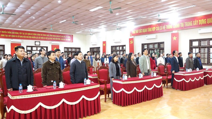 Xã Vật Lại tổ chức Lễ chào cờ đầu tuần, triển khai nhiệm vụ tháng 01 năm 2026- Ảnh 1.