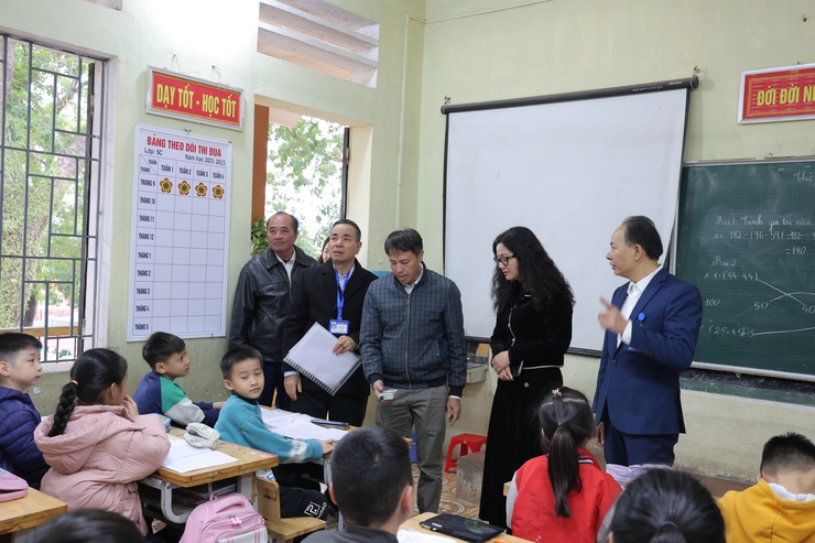 Phú Nghĩa: Kiểm tra công tác an toàn thực phẩm, y tế học đường tại các trường học trên địa bàn xã- Ảnh 6.