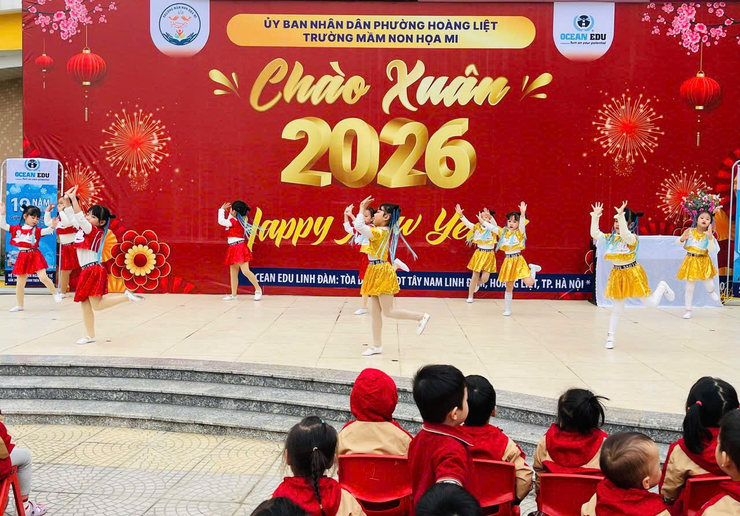 Trường Mầm non Họa Mi tổ chức chương trình “Chào năm mới 2026” -ngập tràn niềm vui và sắc màu tuổi thơ- Ảnh 1.