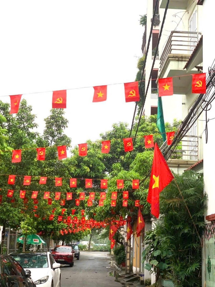 Phường Long Biên đảm bảo an ninh, trật tự, tạo không khí đón năm mới 2026 an toàn, văn minh- Ảnh 4.