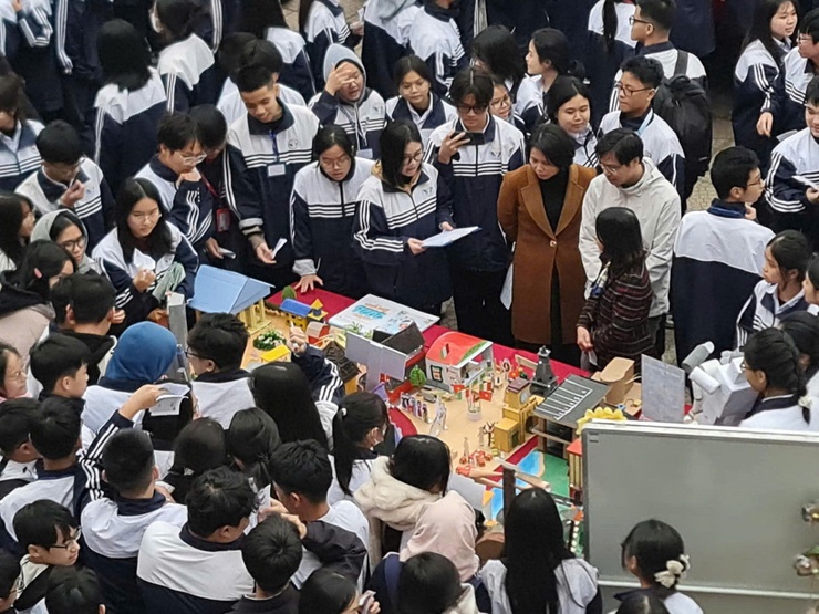 NGÀY HỘI HỌC SINH – SINH VIÊN: TRẢI NGHIỆM STEM HÔM NAY, ĐỊNH HƯỚNG NGHỀ NGHIỆP NGÀY MAI- Ảnh 16.