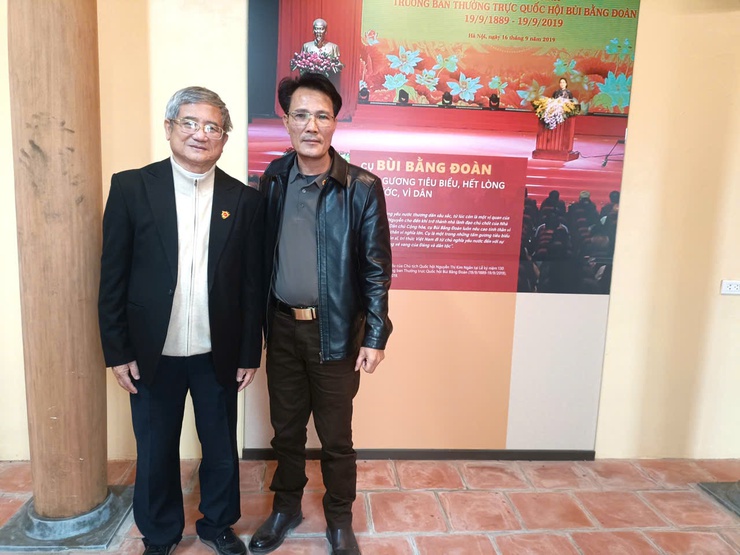 Đoàn đại biểu Hội đồng họ Bùi Việt Nam dâng hương tưởng niệm Cụ Bùi Bằng Đoàn- Ảnh 7.