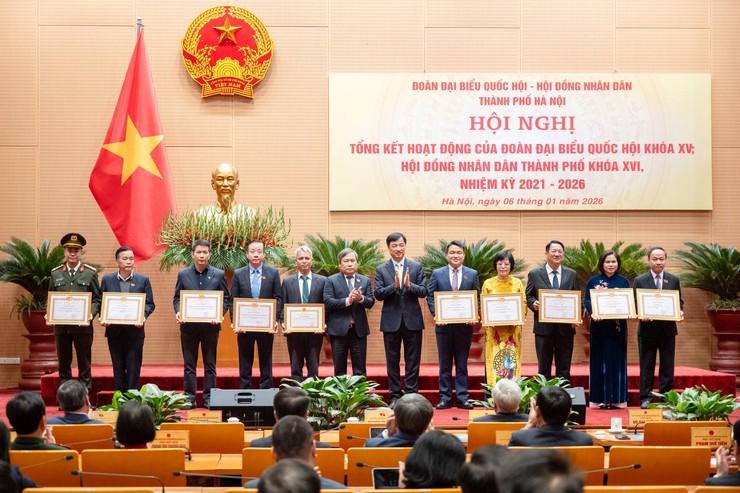 Hội nghị tổng kết hoạt động của Đoàn ĐBQH, HĐND thành phố Hà Nội- Ảnh 5.