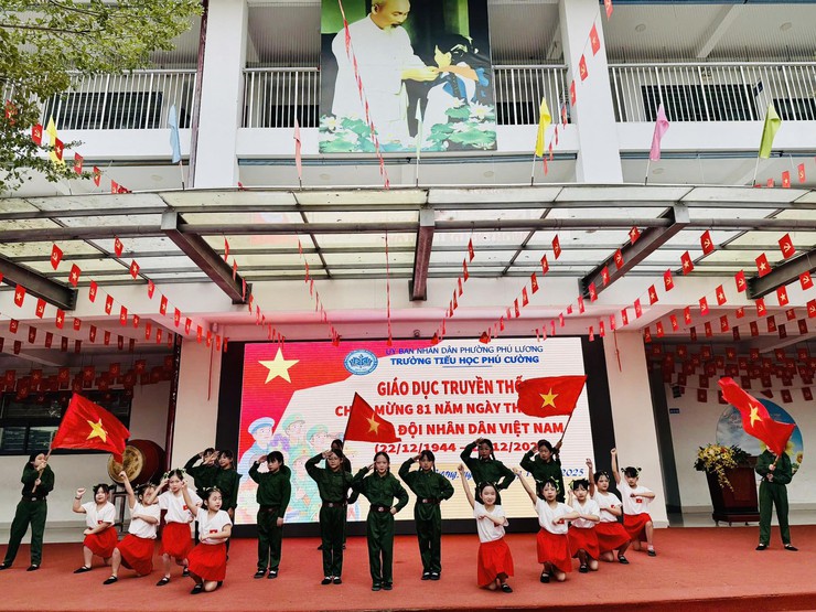 Hà Nội ban hành Nghị quyết quy định mức học phí và hỗ trợ học phí năm học 2025-2026- Ảnh 1.