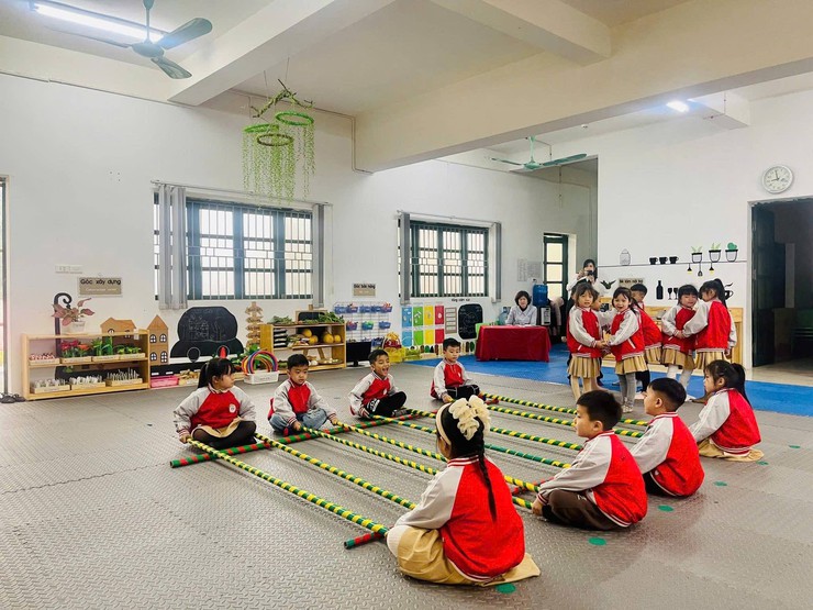 HỘI NGHỊ KHẢO SÁT CHÍNH THỨC CÔNG TÁC KIỂM ĐỊNH CHẤT LƯỢNG GIÁO DỤC VÀ CÔNG NHẬN TRƯỜNG CHUẨN QUỐC GIA TẠI TRƯỜNG MẦM NON BẮC PHÚ- Ảnh 2.