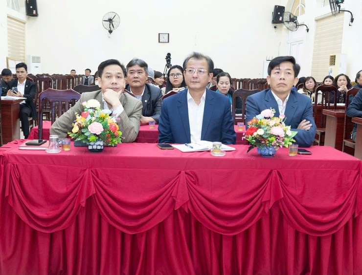 Đảng ủy xã tổ chức hội nghị quán triệt, triển khai Kế hoạch rà soát, bổ sung quy hoạch cán bộ nhiệm kỳ 2025–2030, 2026–2031- Ảnh 1.