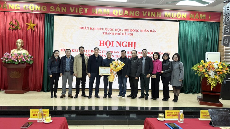 HĐND phường Vĩnh Tuy tham dự Hội nghị tổng kết hoạt động của Đoàn ĐBQH và HĐND Thành phố Hà Nội.- Ảnh 2.