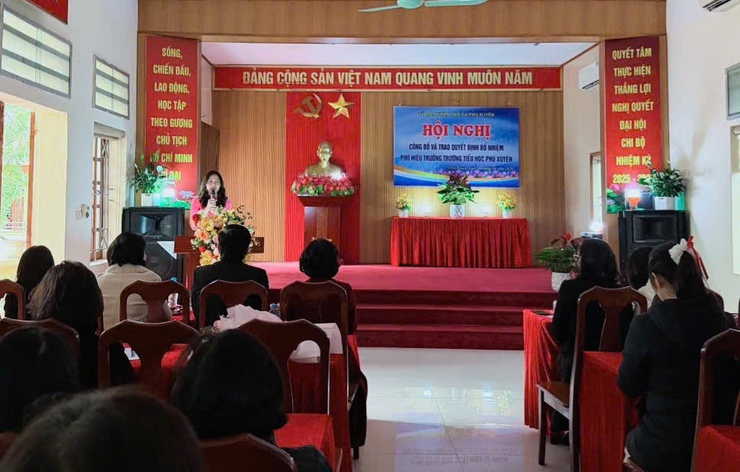 XÃ PHÚ XUYÊN TỔ CHỨC HỘI NGHỊ TRAO QUYẾT ĐỊNH BỔ NHIỆM PHÓ HIỆU TRƯỞNG TRƯỜNG TIỂU HỌC PHÚ XUYÊN- Ảnh 3.