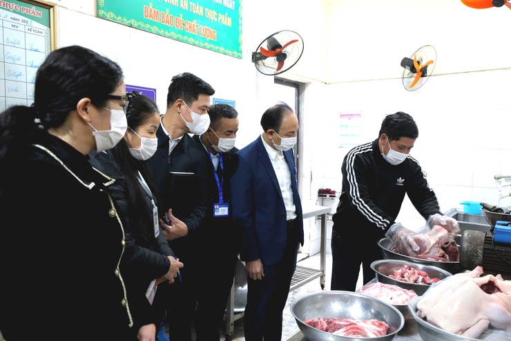 Phú Nghĩa: Kiểm tra công tác an toàn thực phẩm, y tế học đường tại các trường học trên địa bàn xã- Ảnh 2.