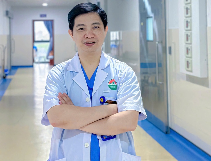 Người "mở đường" kỹ thuật cao trên vùng núi Ba Vì- Ảnh 1.