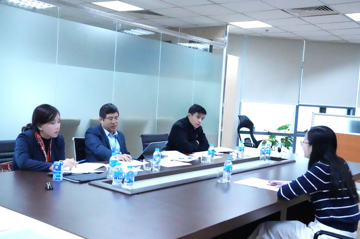 Trung tâm Phục vụ hành chính công thành phố Hà Nội tổ chức phỏng vấn ứng viên tuyển dụng lao động hợp đồng đợt 3- Ảnh 7.