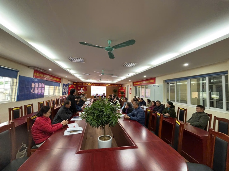 Các Ban bầu cử làm việc tại với các tổ dân phố chuẩn bị cho công tác bầu cử- Ảnh 5.