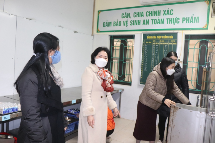 XÃ PHÚ XUYÊN TRIỂN KHAI KIỂM TRA CÔNG TÁC ĐẢM BẢO AN TOÀN THỰC PHẨM DỊP TẾT, VÀ LỄ HỘI XUÂN NĂM  2026- Ảnh 3.