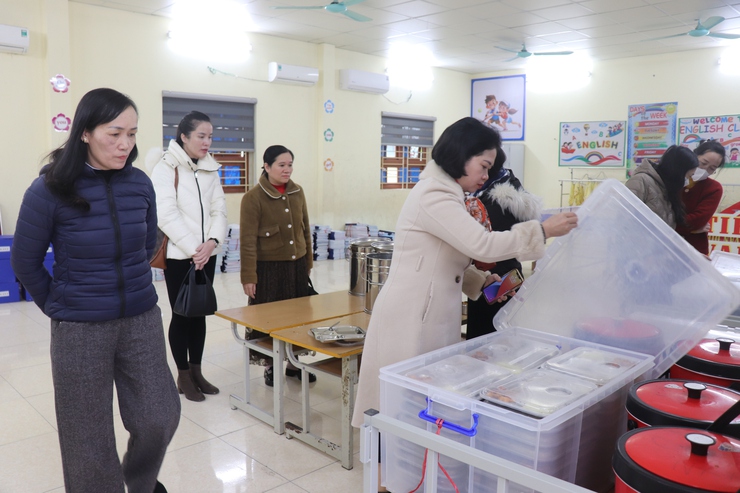 XÃ PHÚ XUYÊN TRIỂN KHAI KIỂM TRA CÔNG TÁC ĐẢM BẢO AN TOÀN THỰC PHẨM DỊP TẾT, VÀ LỄ HỘI XUÂN NĂM  2026- Ảnh 9.