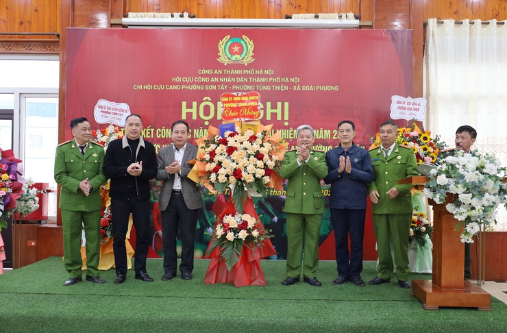 Chi hội Cựu Công an nhân dân phường Tùng Thiện, phường Sơn Tây, xã Đoài Phương tổ chức Hội nghị tổng kết công tác năm 2025- Ảnh 1.