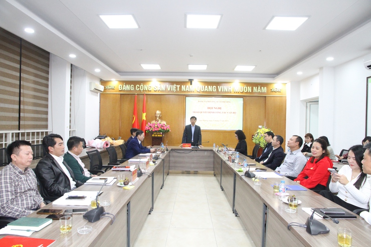 ĐẢNG ỦY PHƯỜNG XUÂN PHƯƠNG TỔ CHỨC HỘI NGHỊ CÔNG BỐ VÀ TRAO QUYẾT ĐỊNH VỀ CÔNG TÁC CÁN BỘ- Ảnh 5.