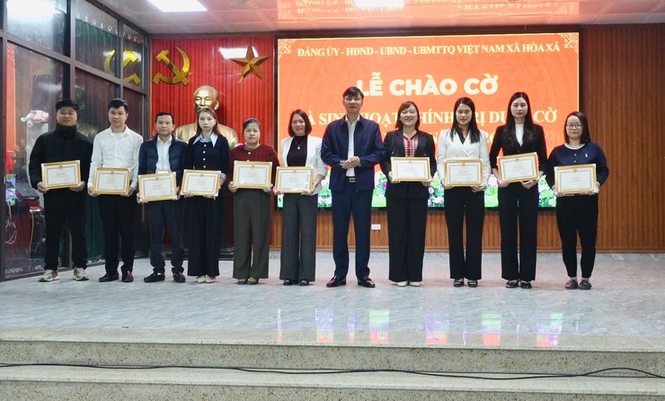 Hòa Xá trang trọng lễ chào cờ, sinh hoạt chính trị dưới cờ tháng 1/2026- Ảnh 6.