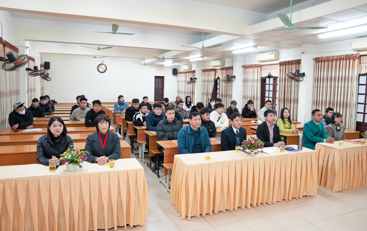 Sơn Tây khai giảng lớp bồi dưỡng nhận thức về Đảng tháng 1 năm 2026- Ảnh 1.