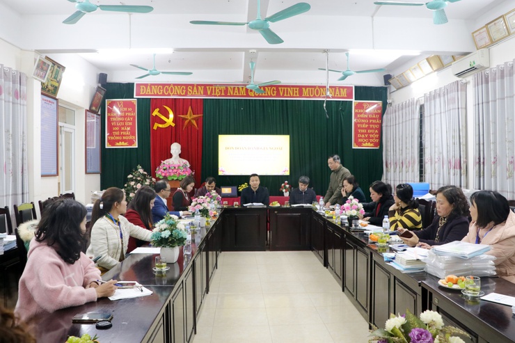 Đoàn đánh giá ngoài số 41 – Sở GD&ĐT Hà Nội khảo sát chính thức tại Trường Tiểu học Hữu Văn- Ảnh 1.