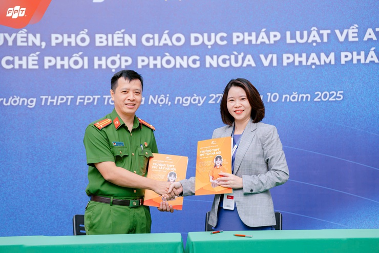 Công an phường Xuân Phương tổ chức Hội nghị tổng kết công tác và triển khai Chương trình công tác năm 2026. - Ảnh 5.