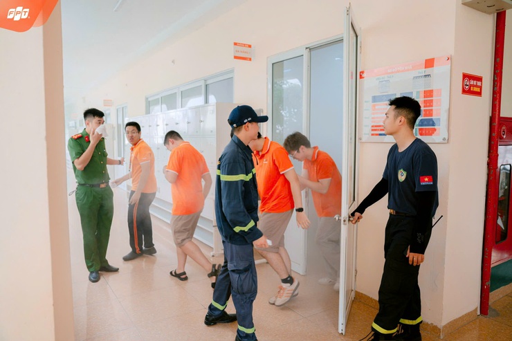 Công an phường Xuân Phương tổ chức Hội nghị tổng kết công tác và triển khai Chương trình công tác năm 2026. - Ảnh 6.