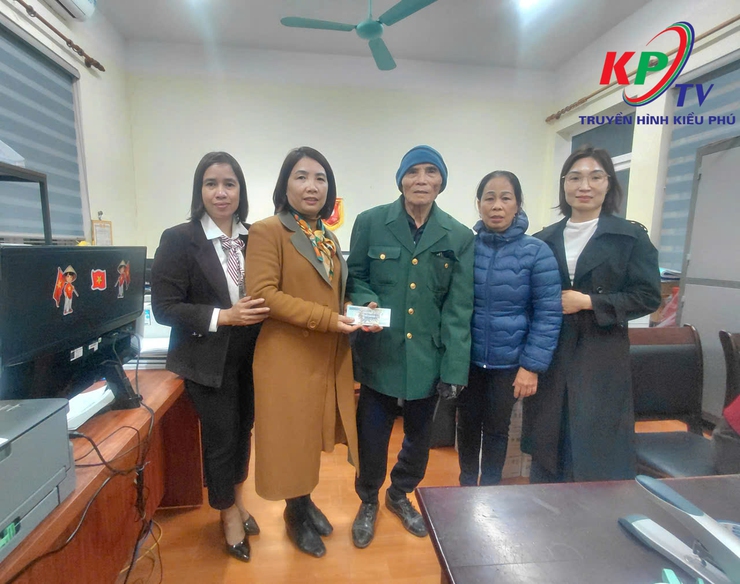 XÃ KIỀU PHÚ: MÁI NHÀ ẤM ÁP – MÙA XUÂN TRỌN VẸN CHO NHỮNG HOÀN CẢNH KHÓ KHĂN- Ảnh 5.