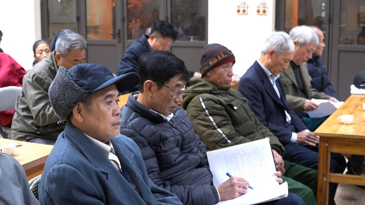 THƯỜNG TRỰC, BAN THƯỜNG VỤ ĐẢNG ỦY XÃ DÂN HÒA DỰ SINH HOẠT CHI BỘ ĐẦU NĂM 2026, TẬP TRUNG TRIỂN KHAI NHIỆM VỤ THÁNG 01 VÀ CÔNG TÁC CHUẨN BỊ BẦU CỬ- Ảnh 4.