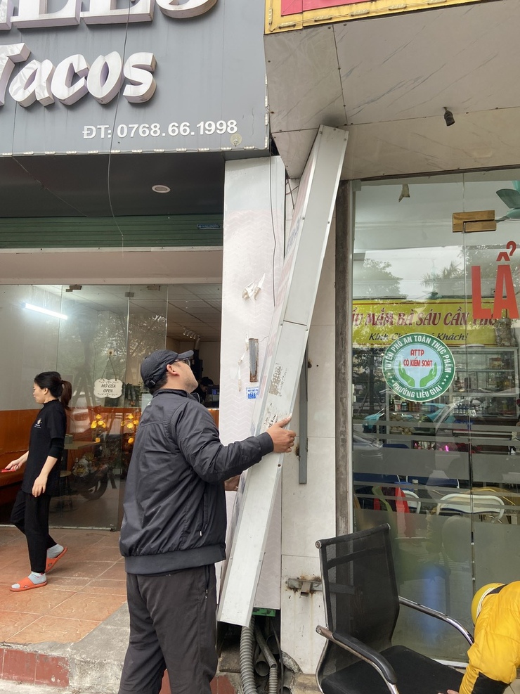 Phường Ngọc Hà ra quân cao điểm xử lý vi phạm trật tự đô thị, vệ sinh môi trường chào mừng Đại hội XIV của Đảng- Ảnh 7.