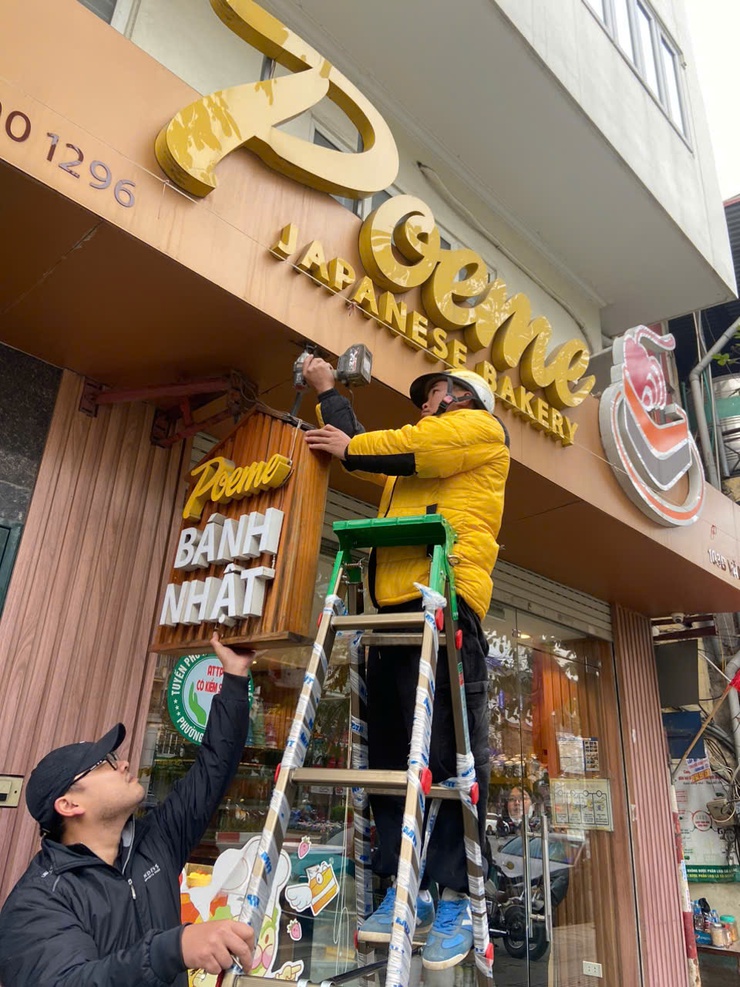 Phường Ngọc Hà ra quân cao điểm xử lý vi phạm trật tự đô thị, vệ sinh môi trường chào mừng Đại hội XIV của Đảng- Ảnh 2.