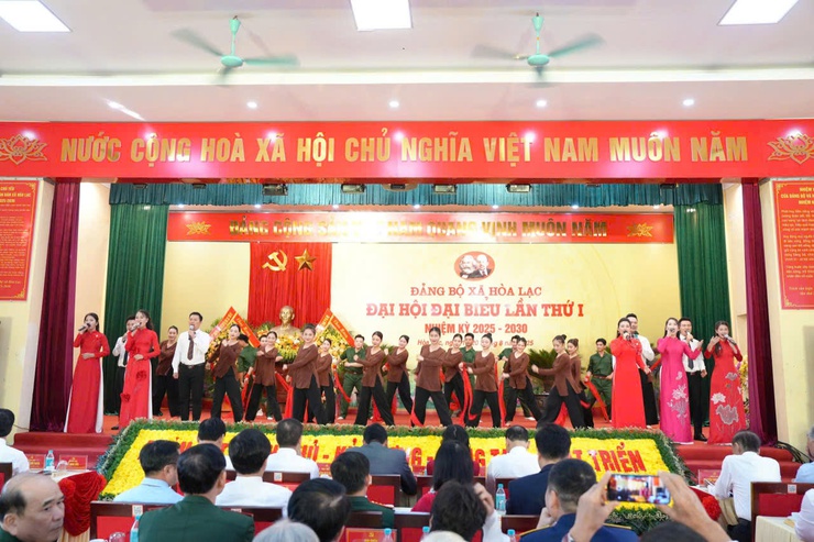 Khép lại năm 2025 nhiều dấu ấn- Hòa Lạc vào năm mới 2026 với quyết tâm mới, khí thế mới và khát vọng phát triển bền vững- Ảnh 2.