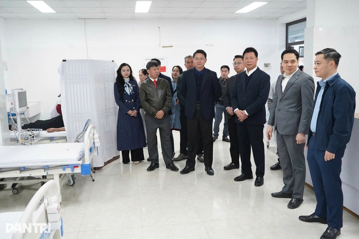 Người Hà Nội lần đầu trải nghiệm "đến trạm y tế khám bác sĩ tuyến trên"- Ảnh 4.