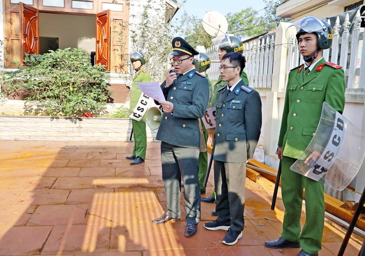 Cưỡng chế thi hành án dân sự tại thôn Tân Phúc- Ảnh 1.