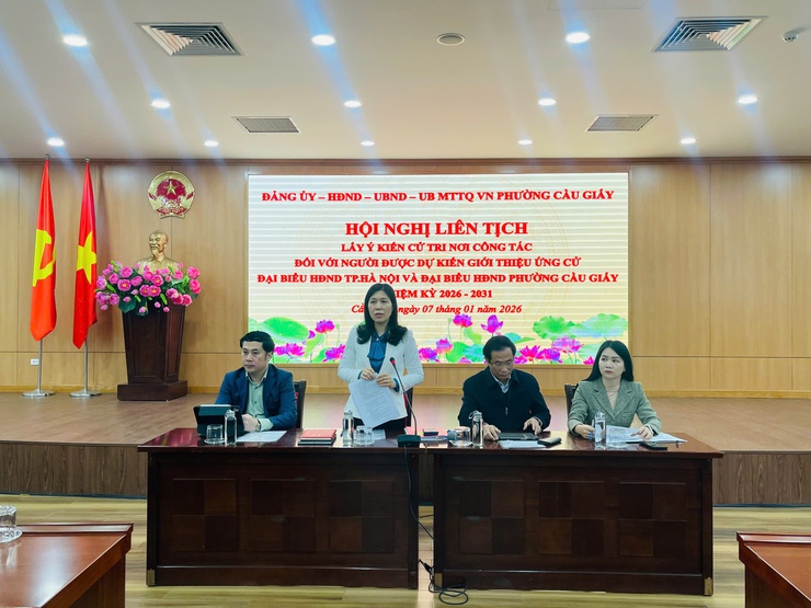 HỘI NGHỊ LIÊN TỊCH LẤY Ý KIẾN CỬ TRI NƠI CÔNG TÁC ĐỐI VỚI NGƯỜI DỰ KIẾN GIỚI THIỆU ỨNG CỬ ĐẠI BIỂU HĐND THÀNH PHỐ HÀ NỘI VÀ ĐẠI BIỂU HĐND PHƯỜNG CẦU GIẤY NHIỆM KỲ 2026 – 2031- Ảnh 2.