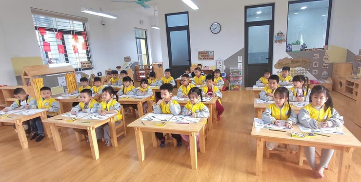 Trường học xã Nam Phù chủ động ứng phó với rét đậm, rét hại, bảo đảm sức khỏe học sinh- Ảnh 1.