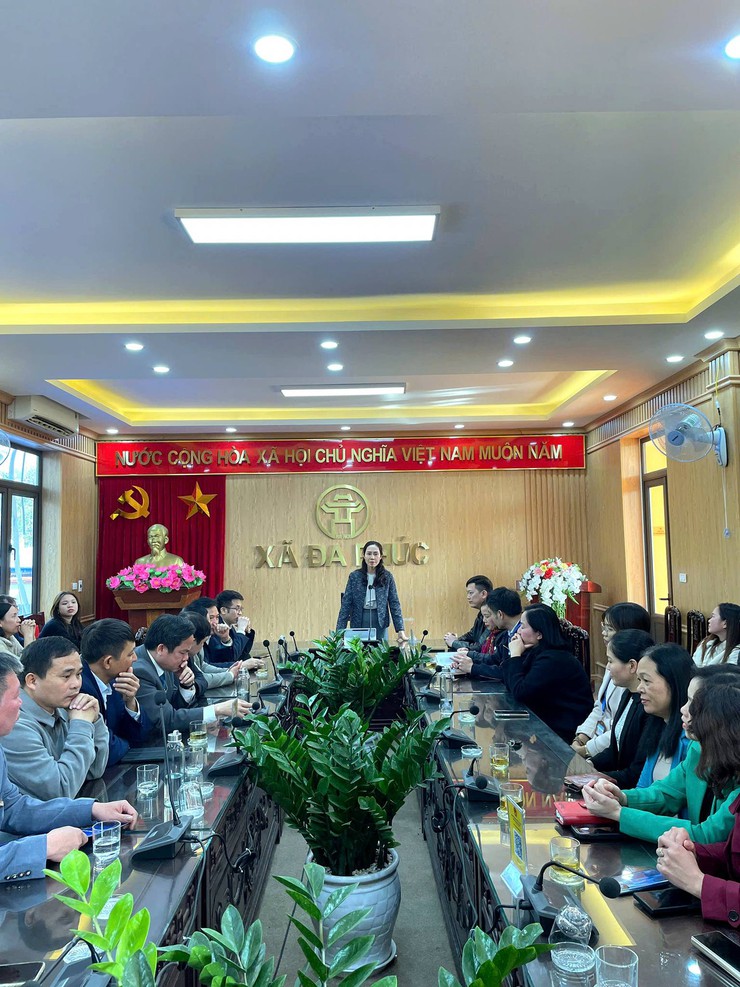 XÃ ĐA PHÚC - CÔNG BỐ VÀ TRAO QUYẾT ĐỊNH VỀ CÔNG TÁC CÁN BỘ- Ảnh 1.