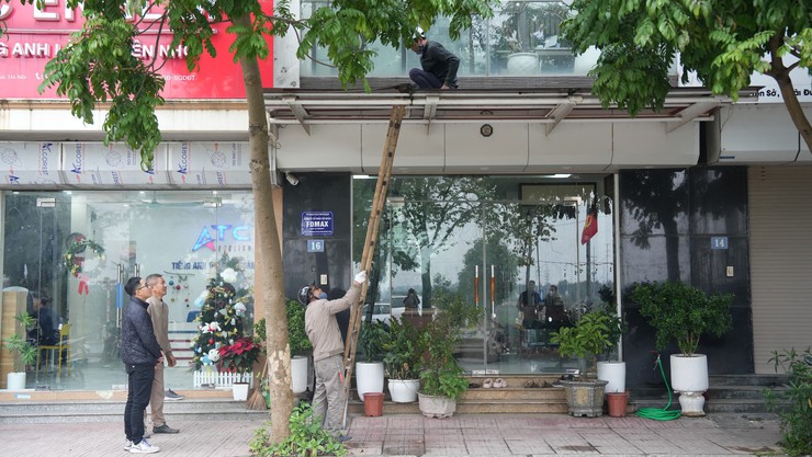 Xã Dương Hoà ra quân giải toả hành lang an toàn giao thông, lập lại trật tự kỷ cương, văn minh đô thị- Ảnh 5.