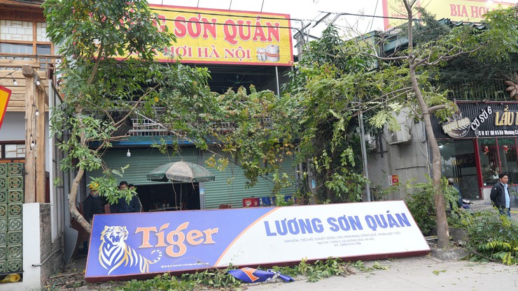 Xã Dương Hoà ra quân giải toả hành lang an toàn giao thông, lập lại trật tự kỷ cương, văn minh đô thị- Ảnh 8.